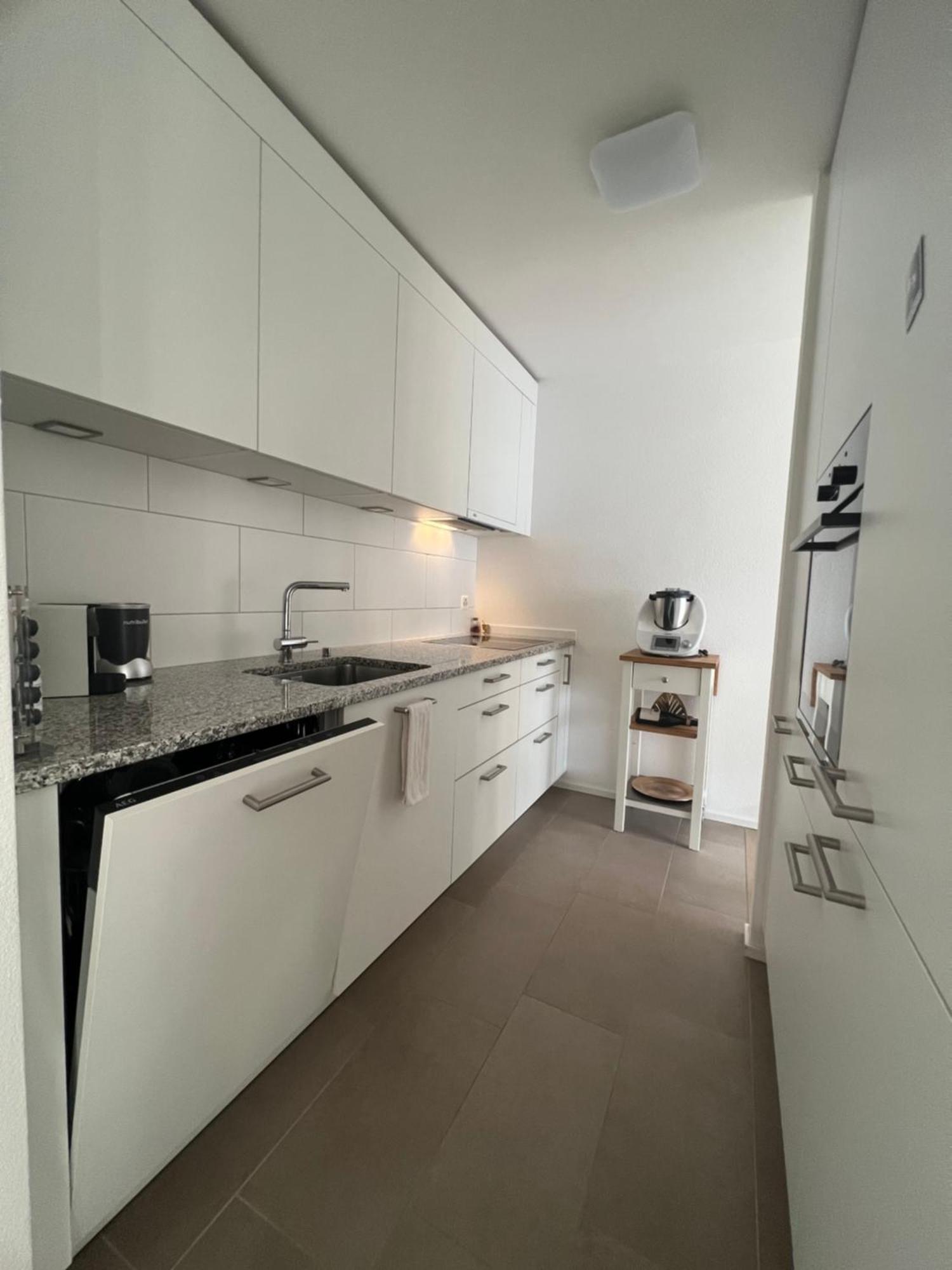 Best Located & Fully Equipped Apartment At Basel Sbb Main Station Luaran gambar